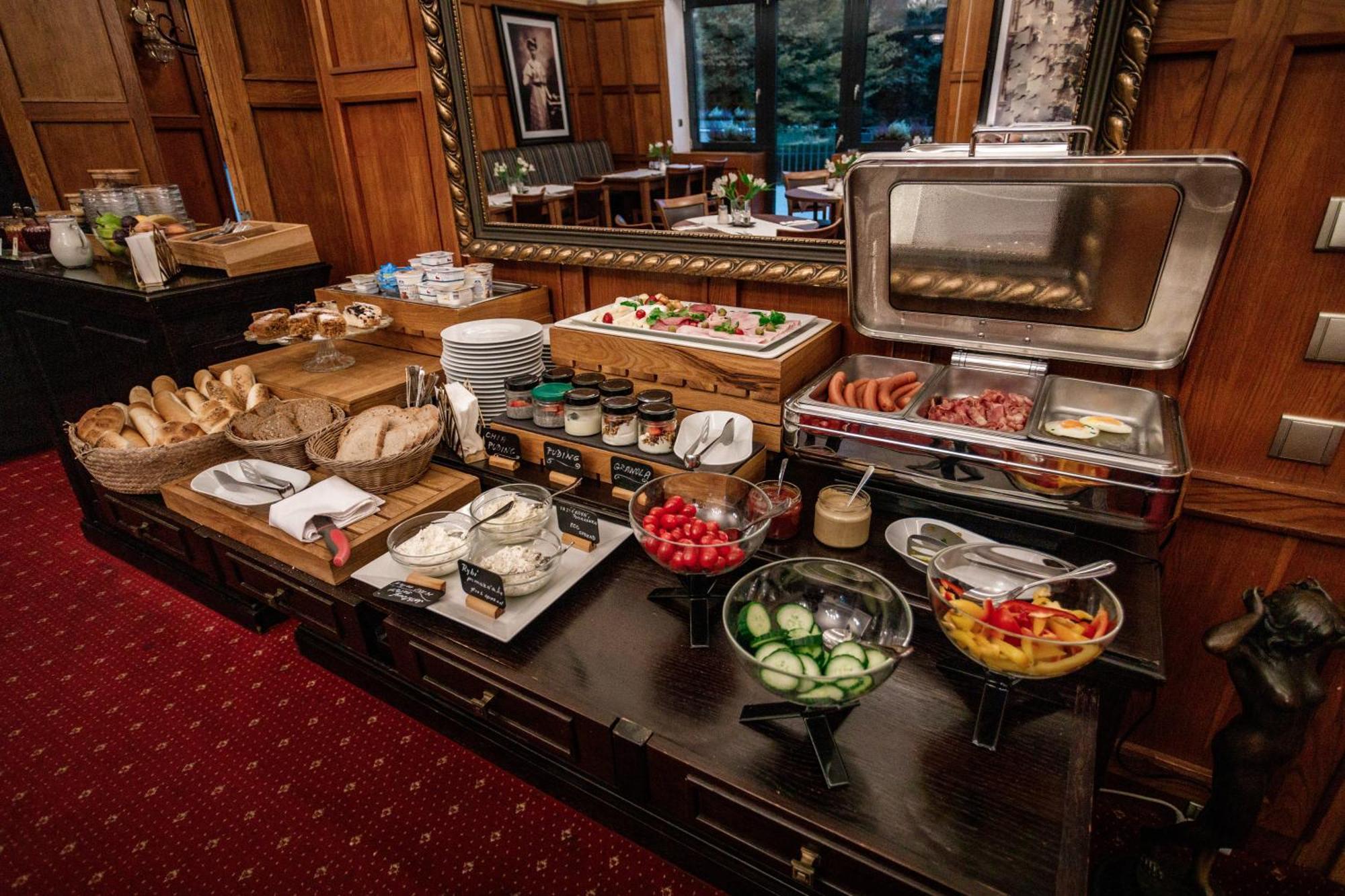 Hotel Golfi Podebrady Luaran gambar